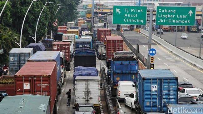Kemacetan Parah di Pelabuhan Tanjung Priok: 2.500 Truk Masih Mengantre